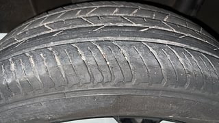 Used 2022 Nissan Magnite XV Turbo Executive Petrol Manual tyres RIGHT REAR TYRE TREAD VIEW