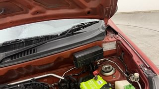 Used 2013 Maruti Suzuki Alto 800 [2012-2016] Lxi Petrol Manual engine ENGINE LEFT SIDE HINGE & APRON VIEW