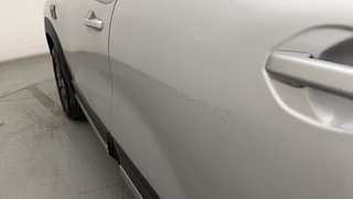 Used 2021 Renault Kiger RXZ MT Dual Tone Petrol Manual dents MINOR SCRATCH