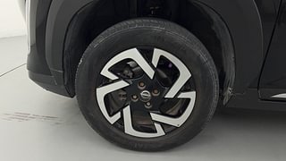 Used 2021 Nissan Magnite XV Petrol Manual tyres LEFT FRONT TYRE RIM VIEW