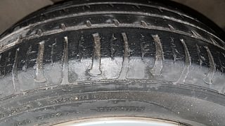 Used 2016 Hyundai Elite i20 [2014-2018] Sportz 1.2 Petrol Manual tyres LEFT FRONT TYRE TREAD VIEW