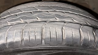 Used 2021 Maruti Suzuki XL6 [2019-2022] Zeta AT Petrol Petrol Automatic tyres RIGHT FRONT TYRE TREAD VIEW