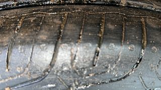 Used 2015 Honda City [2014-2017] VX Petrol Manual tyres LEFT REAR TYRE TREAD VIEW