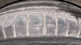 Used 2010 Hyundai i10 Magna 1.2 AT Petrol Automatic tyres RIGHT REAR TYRE TREAD VIEW