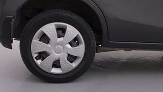 Used 2014 Maruti Suzuki Alto K10 [2014-2019] VXI AMT Petrol Automatic tyres RIGHT REAR TYRE RIM VIEW