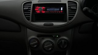 Used 2013 Hyundai i10 [2010-2016] Era Petrol Petrol Manual interior MUSIC SYSTEM & AC CONTROL VIEW