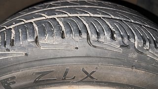 Used 2014 Hyundai Xcent [2014-2017] S Petrol Petrol Manual tyres RIGHT FRONT TYRE TREAD VIEW