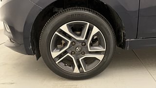 Used 2022 Tata Tiago XZA+ AMT Petrol Automatic tyres LEFT FRONT TYRE RIM VIEW