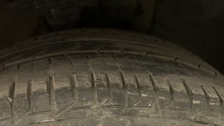 Used 2017 Hyundai Elite i20 [2014-2018] Asta 1.2 Petrol Manual tyres RIGHT FRONT TYRE TREAD VIEW