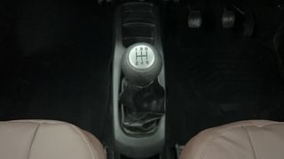 Used 2018 Maruti Suzuki Wagon R 1.0 [2013-2019] LXi CNG Petrol+cng Manual interior GEAR  KNOB VIEW