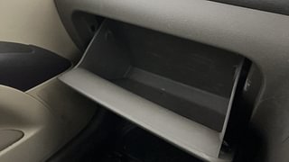 Used 2015 Hyundai i10 magna 1.1 Petrol Manual top_features Glove compartment