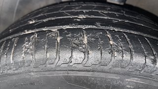 Used 2021 Hyundai New i20 Asta 1.0 Turbo IMT Petrol Manual tyres LEFT FRONT TYRE TREAD VIEW