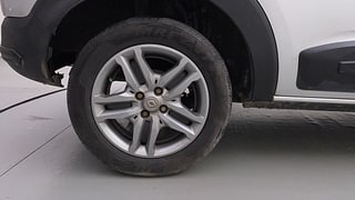 Used 2020 Renault Triber RXZ AMT Petrol Automatic tyres RIGHT REAR TYRE RIM VIEW