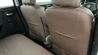 Used 2018 Maruti Suzuki Wagon R 1.0 [2013-2019] LXi CNG Petrol+cng Manual top_features Front seat pockets