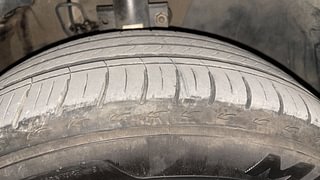 Used 2017 Volkswagen Ameo [2016-2020] Comfortline 1.2L (P) Petrol Manual tyres RIGHT FRONT TYRE TREAD VIEW