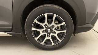 Used 2022 Maruti Suzuki XL6 Alpha AT Petrol Petrol Automatic tyres RIGHT FRONT TYRE RIM VIEW