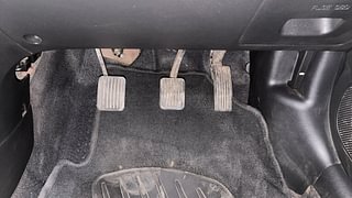 Used 2018 Hyundai Grand i10 [2017-2020] Sportz 1.2 Kappa VTVT Petrol Manual interior PEDALS VIEW