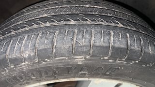 Used 2016 Hyundai i20 Active [2015-2020] 1.2 S Petrol Manual tyres RIGHT FRONT TYRE TREAD VIEW