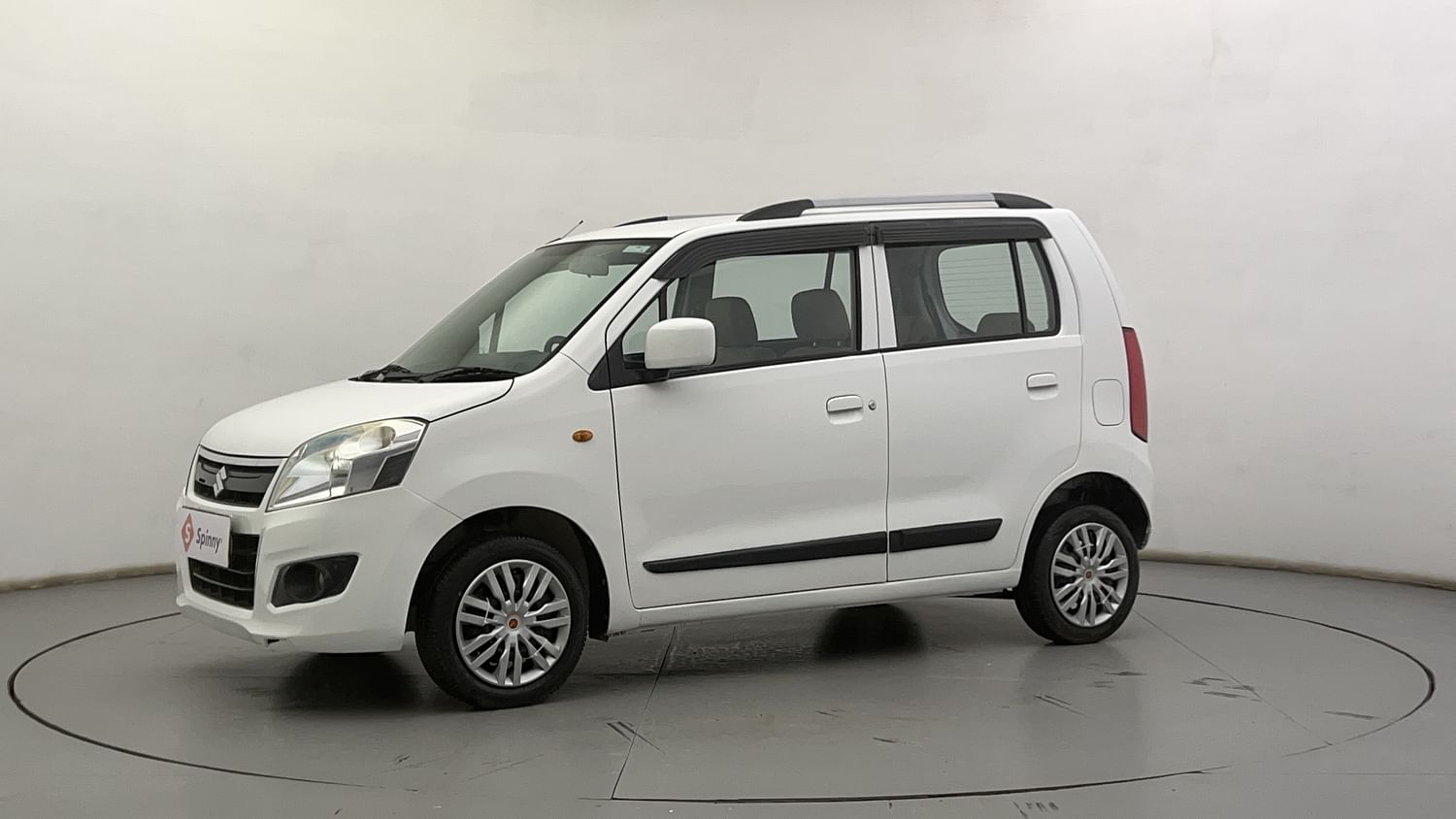 LEFT FRONT CORNER VIEW