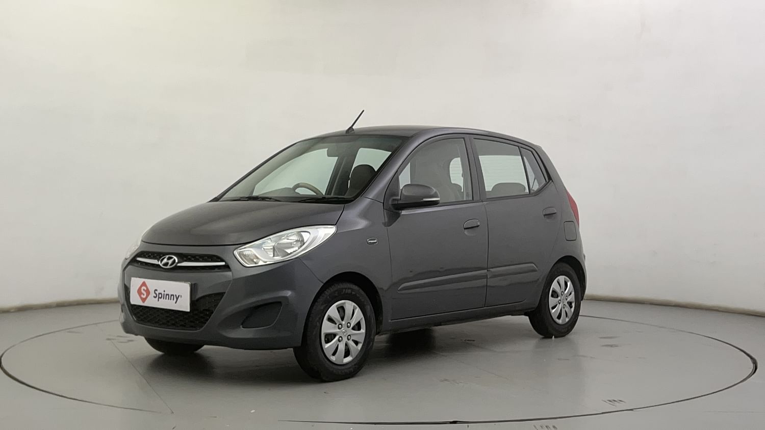 LEFT FRONT CORNER VIEW