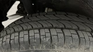 Used 2011 Maruti Suzuki Wagon R 1.0 [2010-2019] LXi Petrol Manual tyres RIGHT REAR TYRE TREAD VIEW