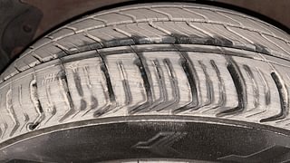 Used 2012 Hyundai i20 [2008-2012] Sportz 1.2 Petrol Manual tyres LEFT FRONT TYRE TREAD VIEW