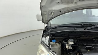 Used 2017 Maruti Suzuki Wagon R 1.0 [2010-2019] VXi Petrol Manual engine ENGINE RIGHT SIDE HINGE & APRON VIEW