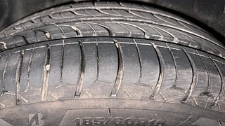 Used 2013 Volkswagen Polo [2010-2014] Highline1.2L (P) Petrol Manual tyres RIGHT REAR TYRE TREAD VIEW