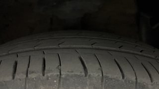 Used 2020 Hyundai Grand i10 [2017-2020] Asta 1.2 Kappa VTVT Petrol Manual tyres RIGHT FRONT TYRE TREAD VIEW