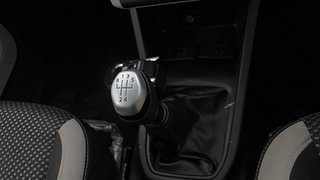 Used 2019 Renault Triber RXZ Petrol Manual interior GEAR  KNOB VIEW