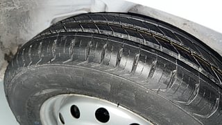 Used 2015 Hyundai i10 magna 1.1 Petrol Manual tyres LEFT REAR TYRE TREAD VIEW