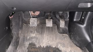 Used 2019 Hyundai Grand i10 [2017-2020] Sportz 1.2 Kappa VTVT Petrol Manual interior PEDALS VIEW