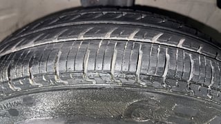 Used 2012 Maruti Suzuki A-Star [2008-2012] Vxi Petrol Manual tyres RIGHT FRONT TYRE TREAD VIEW