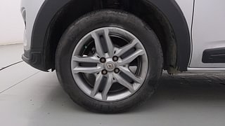 Used 2020 Renault Triber RXZ AMT Petrol Automatic tyres LEFT FRONT TYRE RIM VIEW