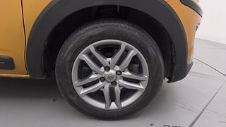 Used 2019 Renault Triber RXZ Petrol Manual tyres RIGHT FRONT TYRE RIM VIEW