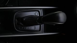 Used 2019 Maruti Suzuki Baleno [2015-2019] Alpha AT Petrol Petrol Automatic interior GEAR  KNOB VIEW
