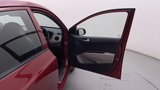 Used 2018 Hyundai Grand i10 [2017-2020] Sportz 1.2 Kappa VTVT Petrol Manual interior RIGHT FRONT DOOR OPEN VIEW
