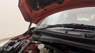 Used 2014 Maruti Suzuki Swift [2011-2017] VXi Petrol Manual engine ENGINE RIGHT SIDE HINGE & APRON VIEW