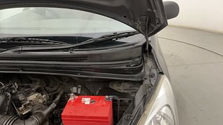 Used 2013 Hyundai i10 [2010-2016] Era Petrol Petrol Manual engine ENGINE LEFT SIDE HINGE & APRON VIEW