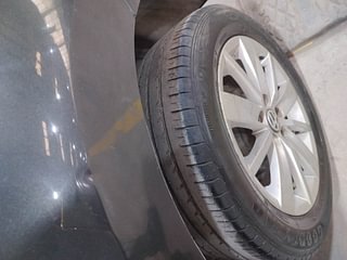 Used 2015 Volkswagen Polo [2014-2020] Highline 1.5 (D) Diesel Manual dents MINOR DENT