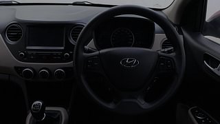 Used 2019 Hyundai Grand i10 [2017-2020] Sportz 1.2 Kappa VTVT Petrol Manual top_features Steering mounted controls