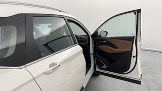 Used 2023 MG Motors Hector Plus Savvy Pro 1.5 Turbo Petrol CVT 6 STR Petrol Automatic interior RIGHT FRONT DOOR OPEN VIEW