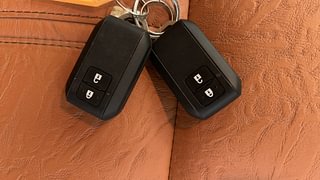 Used 2022 Maruti Suzuki Baleno [2019-2022] Zeta Petrol Petrol Manual extra CAR KEY VIEW