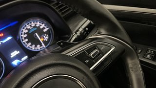 Used 2022 Maruti Suzuki XL6 Alpha AT Petrol Petrol Automatic top_features Cruise control