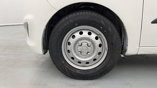 Used 2015 Hyundai i10 magna 1.1 Petrol Manual tyres LEFT FRONT TYRE RIM VIEW