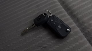 Used 2013 Volkswagen Polo [2010-2014] Highline1.2L (P) Petrol Manual extra CAR KEY VIEW