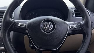 Used 2015 Volkswagen Polo [2015-2019] Highline1.2L (P) Petrol Manual top_features Airbags