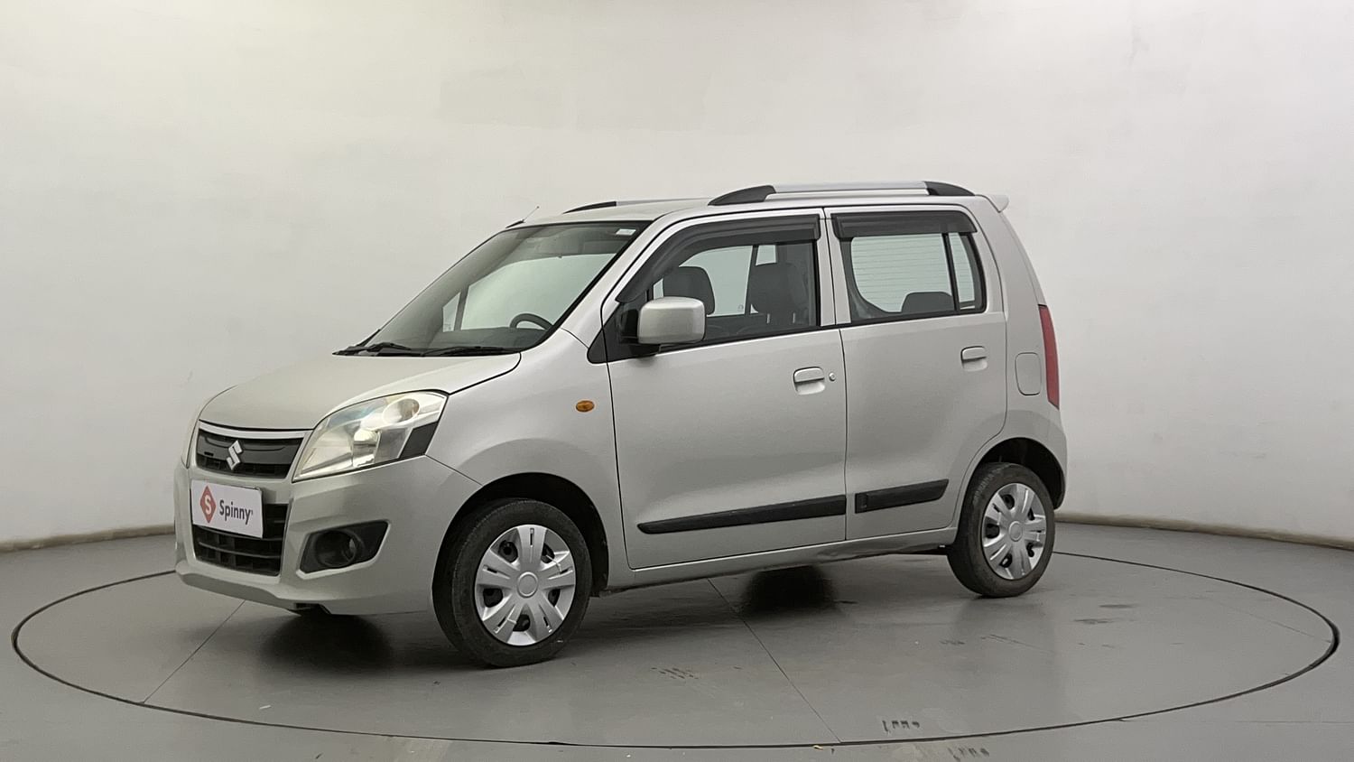 LEFT FRONT CORNER VIEW