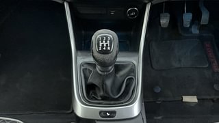 Used 2020 Tata Altroz XZ 1.5 Diesel Manual interior GEAR  KNOB VIEW