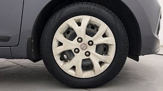 Used 2016 Hyundai Grand i10 [2013-2017] Sportz 1.2 Kappa VTVT Petrol Manual tyres RIGHT FRONT TYRE RIM VIEW